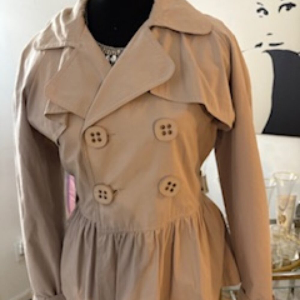 Short trench jacket